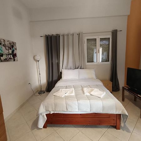 Cozy Apartment In The Center Of Aighion Achaia - Ground Floor - Ισόγειο Στουντιο Эйон Экстерьер фото