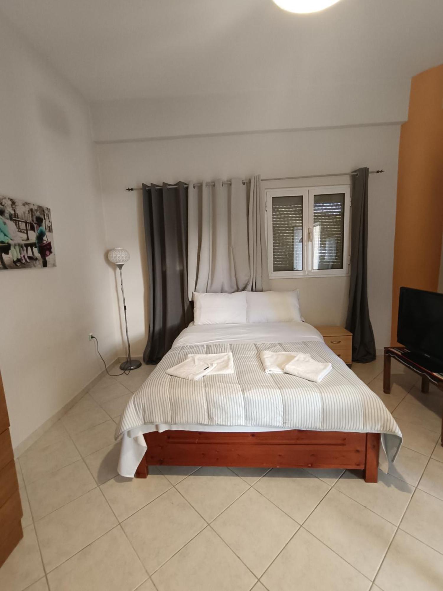 Cozy Apartment In The Center Of Aighion Achaia - Ground Floor - Ισόγειο Στουντιο Эйон Экстерьер фото