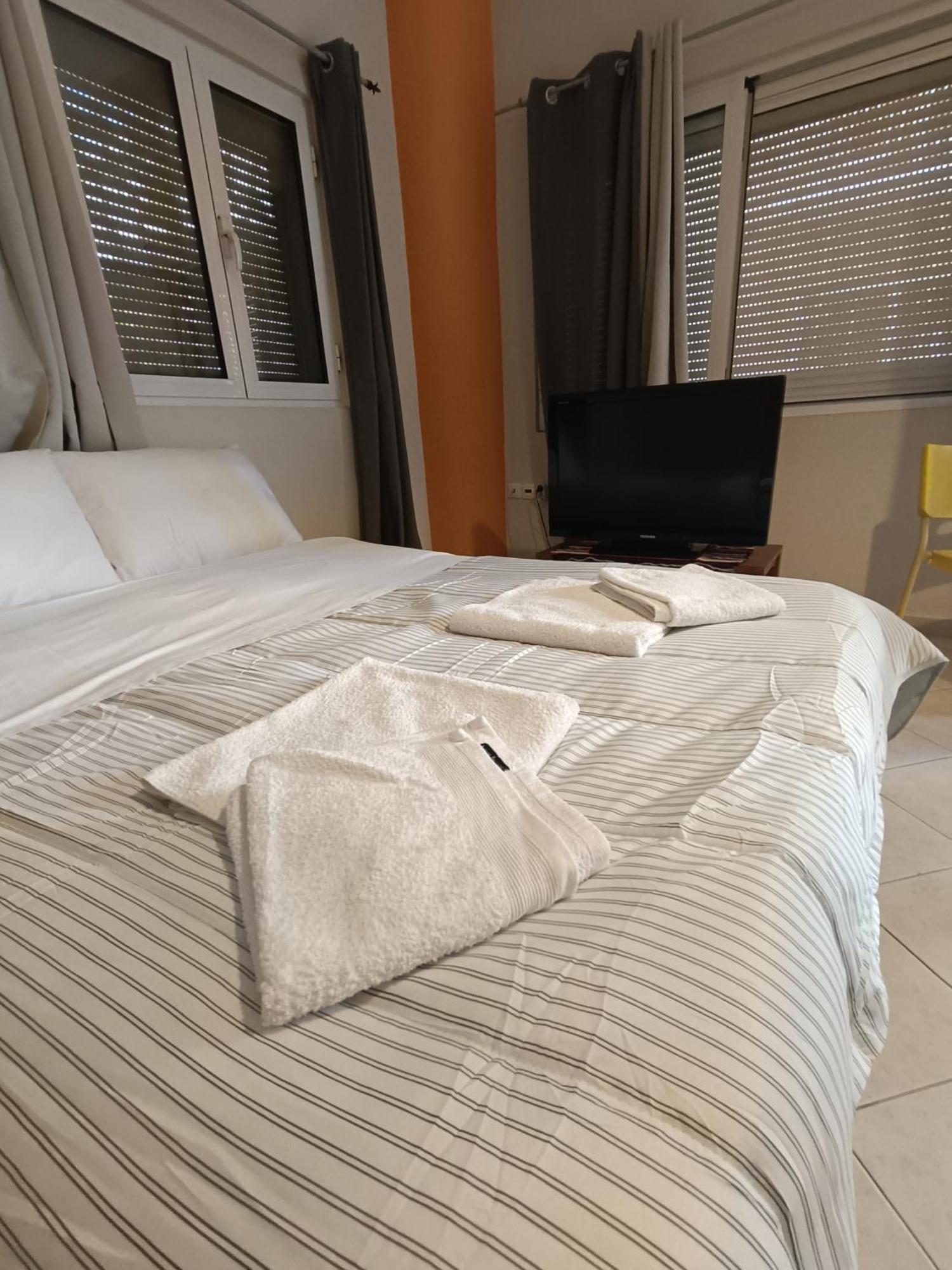 Cozy Apartment In The Center Of Aighion Achaia - Ground Floor - Ισόγειο Στουντιο Эйон Экстерьер фото