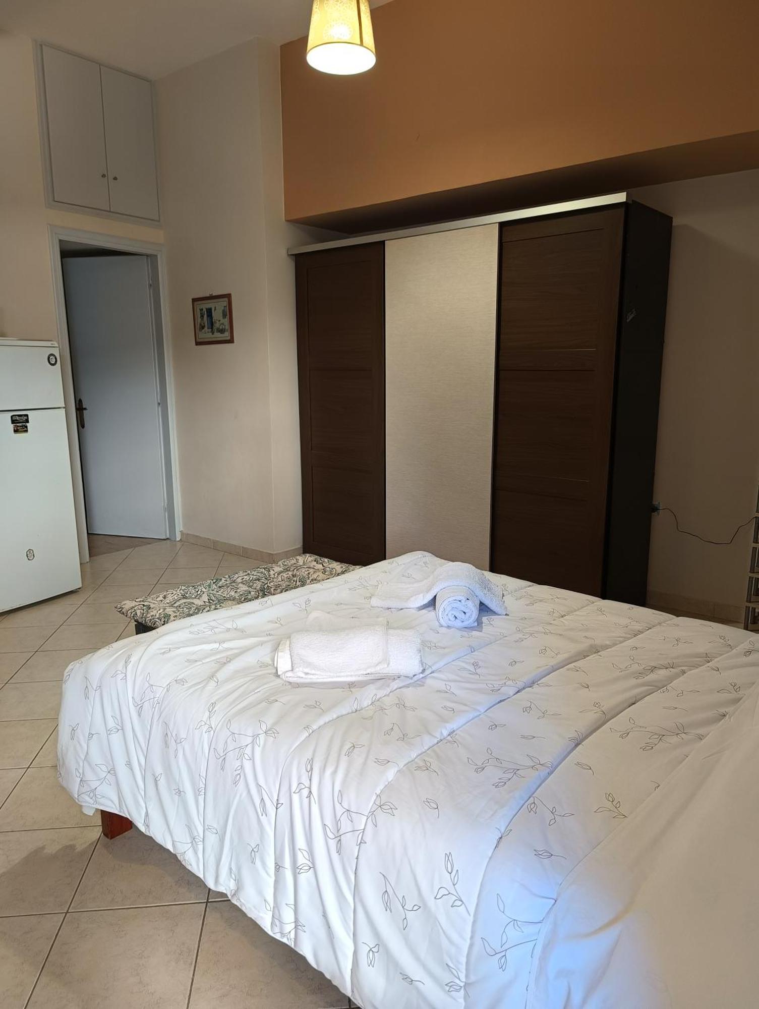 Cozy Apartment In The Center Of Aighion Achaia - Ground Floor - Ισόγειο Στουντιο Эйон Экстерьер фото
